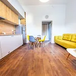 Luxury 2 * קלוז'-נאפוקה