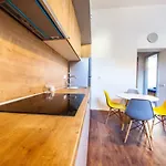 Luxury 2 Apartamento *