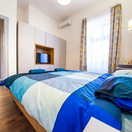 Luxury 2 Apartment