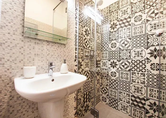 Apartment Luxury 2 *